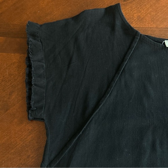 Umgee | Pintuck High-Low Frayed Hem Linen Tunic Top - Picture 7 of 14